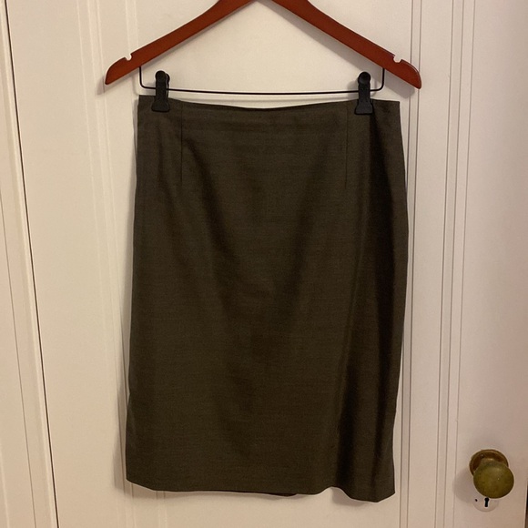 Elie Tahari Skirt Suit - Picture 3 of 7